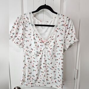 White Top with Red Floral Detail 0x